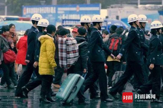 交通運輸部：網約車、快遞要積極配合落實疫情防控